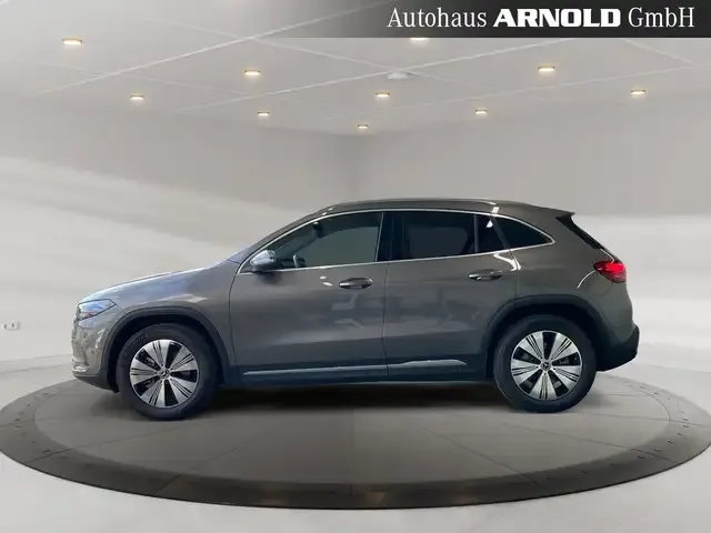 Mercedes-Benz EQA 300