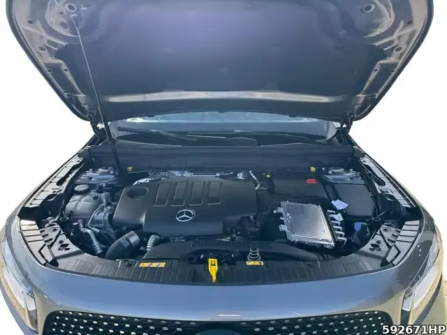 Mercedes-Benz GLB 220