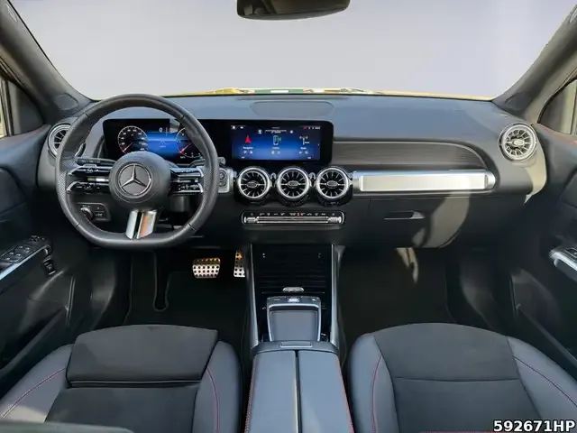 Mercedes-Benz GLB 220