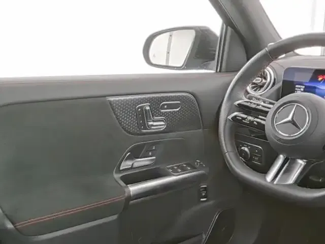 Mercedes-Benz EQA 350