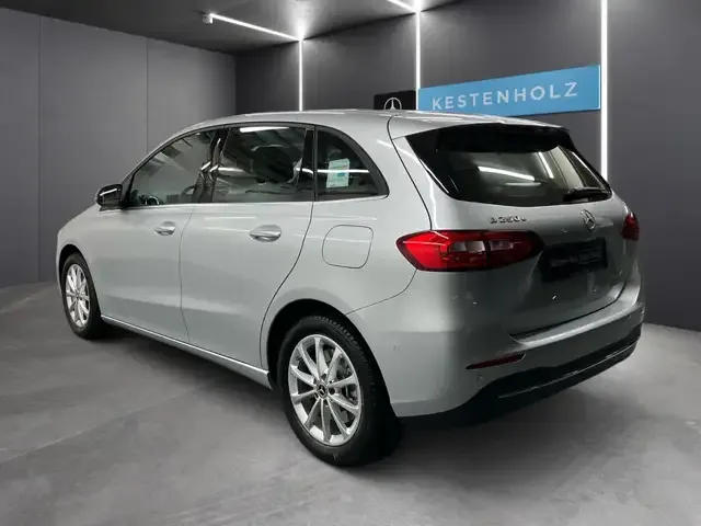 Mercedes-Benz B 250