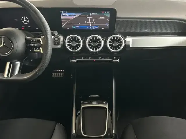 Mercedes-Benz GLB 180
