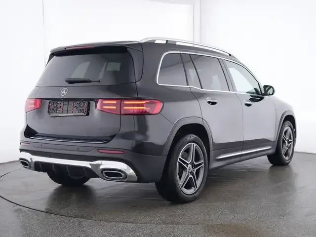 Mercedes-Benz GLB 180