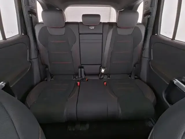 Mercedes-Benz GLB 180