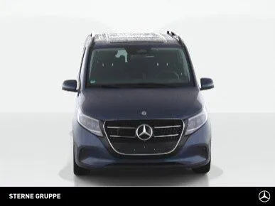 Mercedes-Benz V 220
