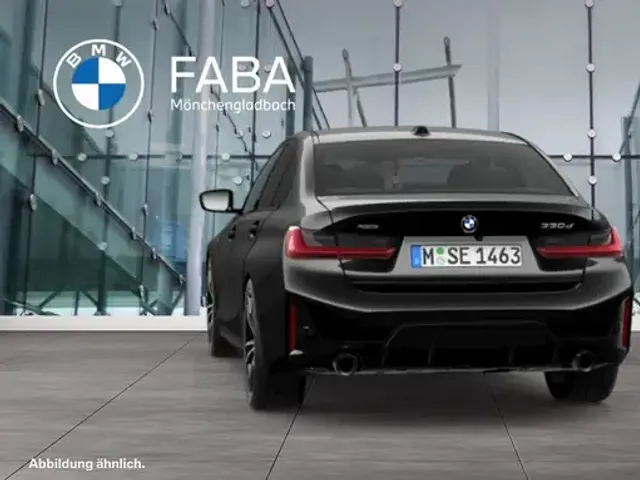 BMW 330