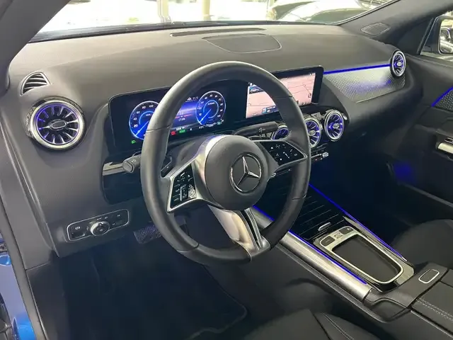 Mercedes-Benz EQA 300