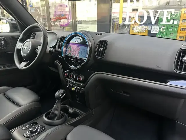MINI Cooper SE Countryman
