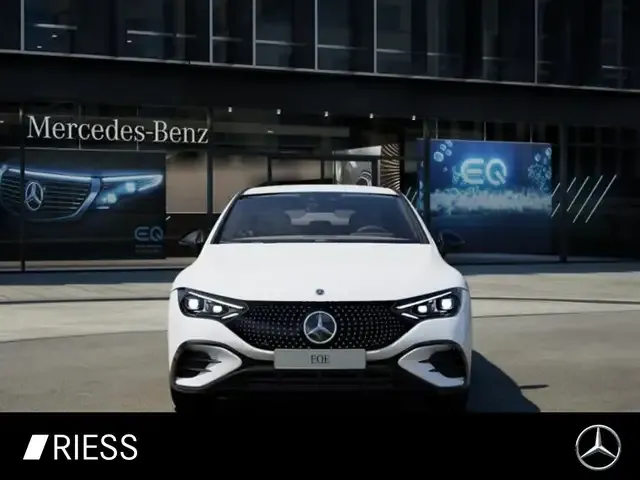 Mercedes-Benz EQE 300