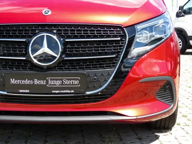 Mercedes-Benz V 250