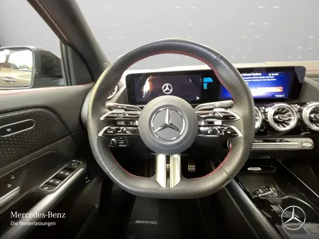 Mercedes-Benz EQA 300
