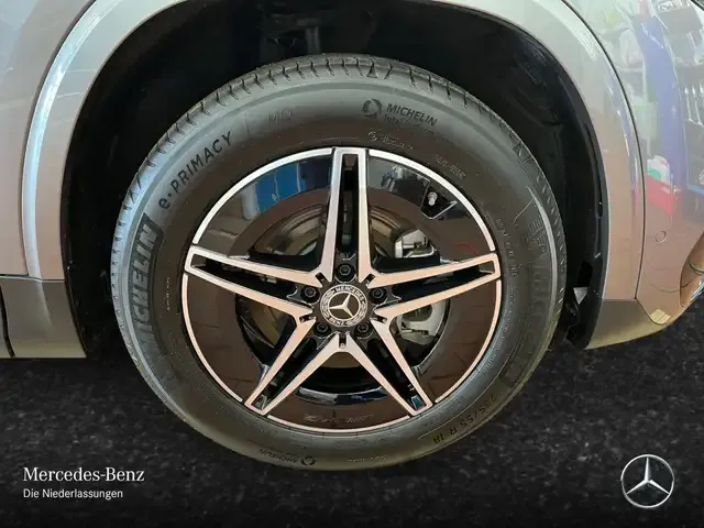 Mercedes-Benz EQA 300