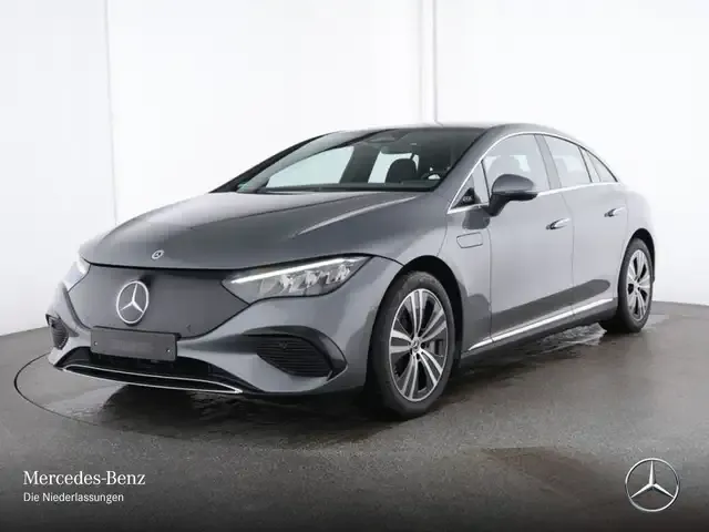 Mercedes-Benz EQE 300