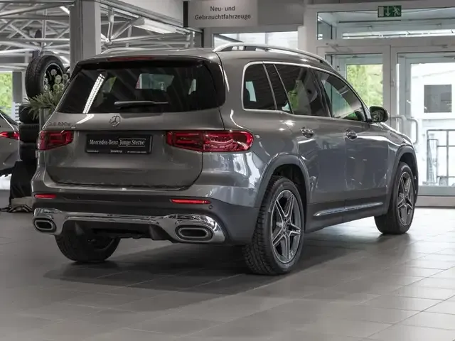 Mercedes-Benz GLB 200