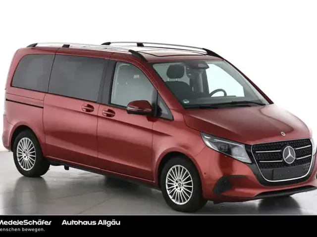 Mercedes-Benz V 220