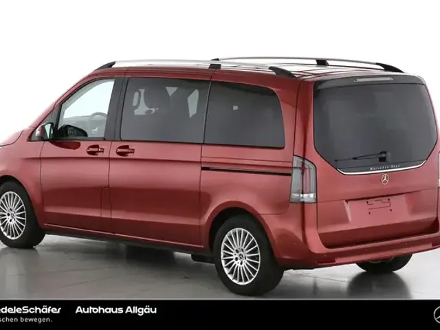 Mercedes-Benz V 220