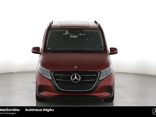 Mercedes-Benz V 220