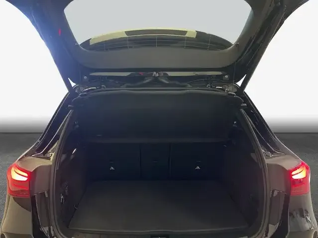 Mercedes-Benz GLA 220