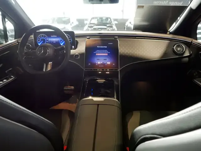 Mercedes-Benz EQE SUV