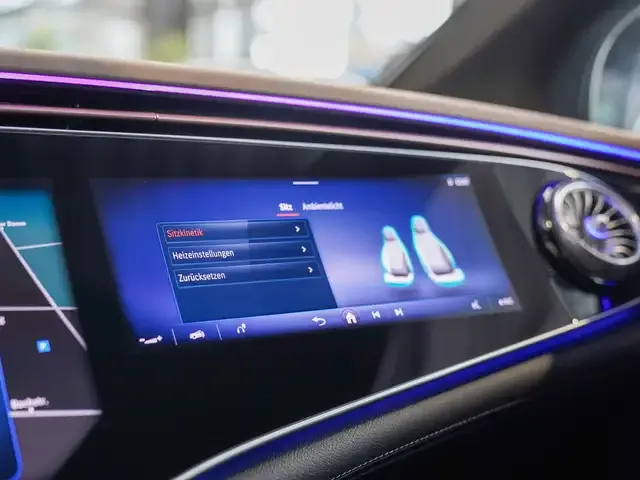 Mercedes-Benz EQE 300