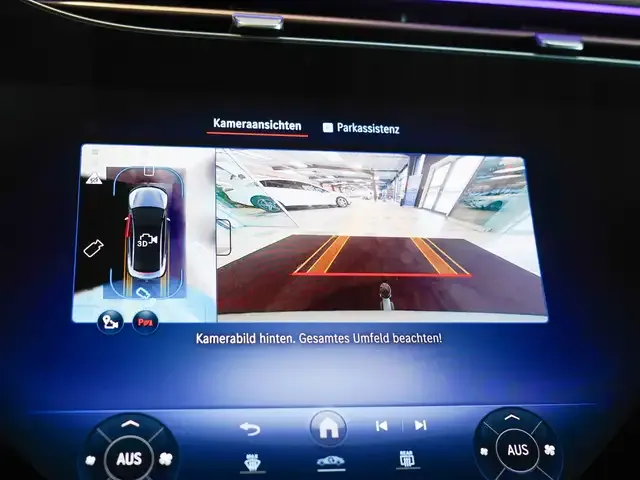 Mercedes-Benz EQE 300