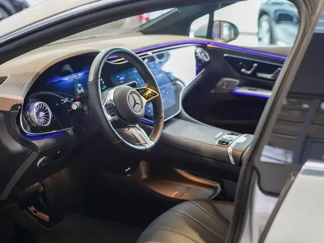 Mercedes-Benz EQE 300