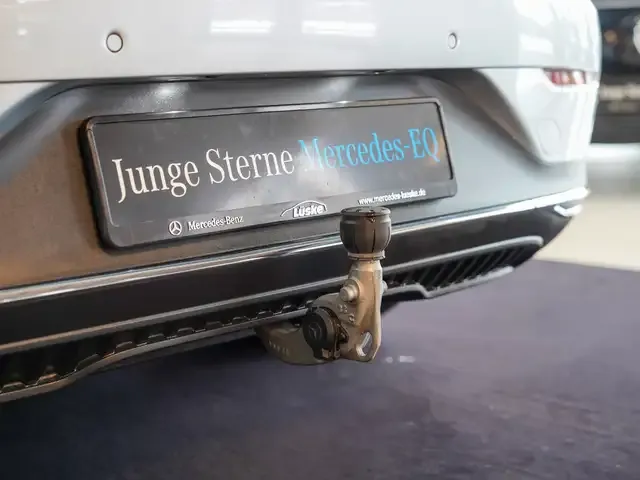 Mercedes-Benz EQE 300