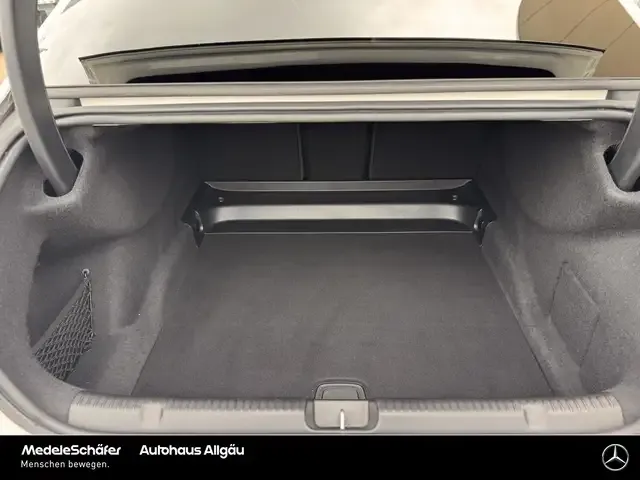 Mercedes-Benz EQE 300