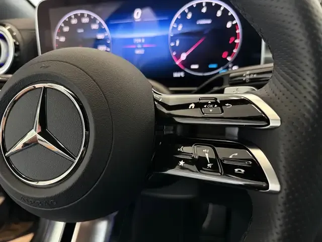 Mercedes-Benz CLE 200