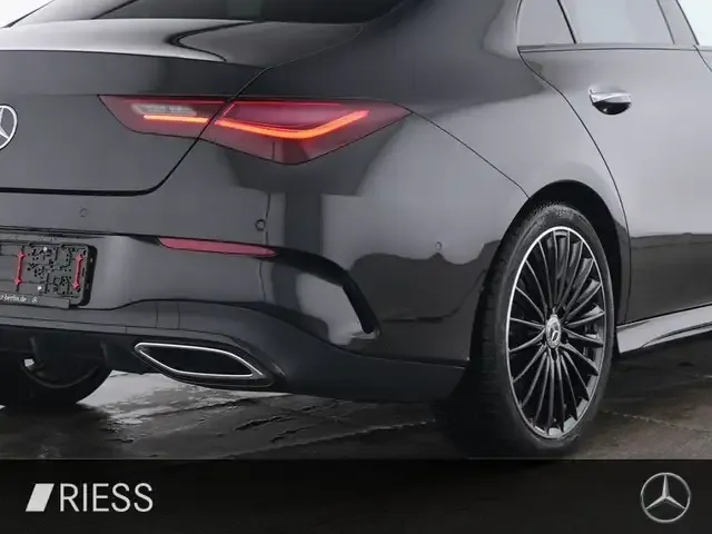 Mercedes-Benz CLA 200