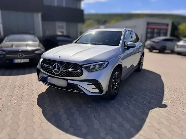 Mercedes-Benz GLC 200
