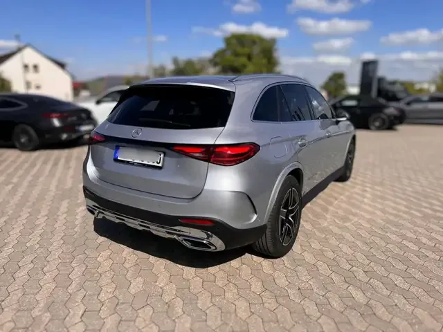 Mercedes-Benz GLC 200