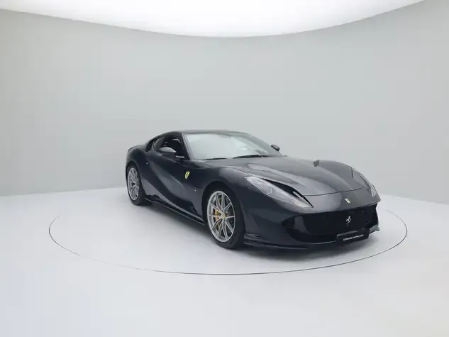 Ferrari 812