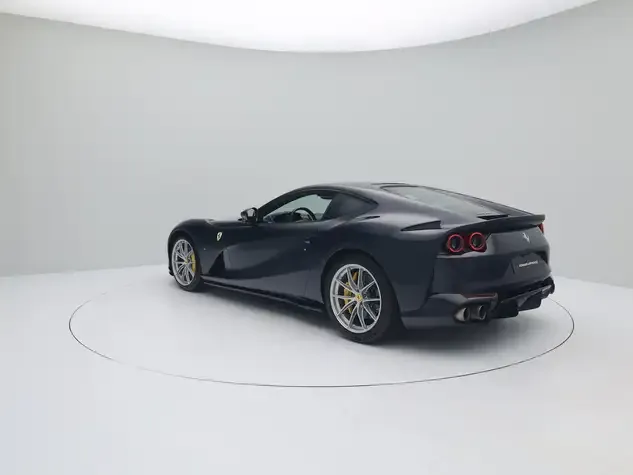 Ferrari 812