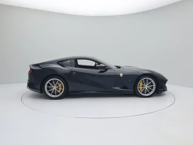 Ferrari 812