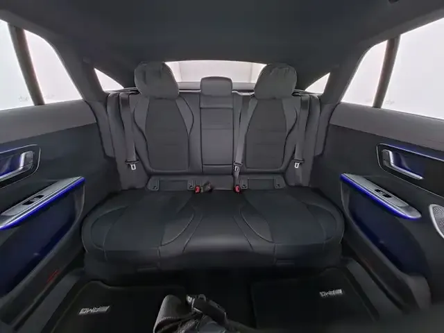 Mercedes-Benz EQE 300