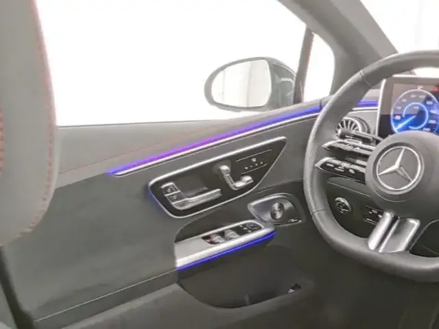 Mercedes-Benz EQE 300