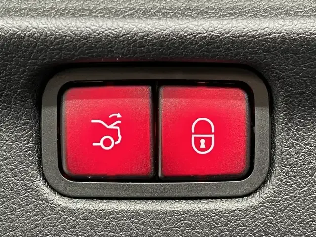 Mercedes-Benz EQE 300