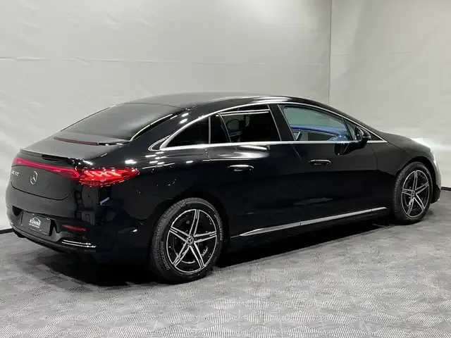 Mercedes-Benz EQE 300