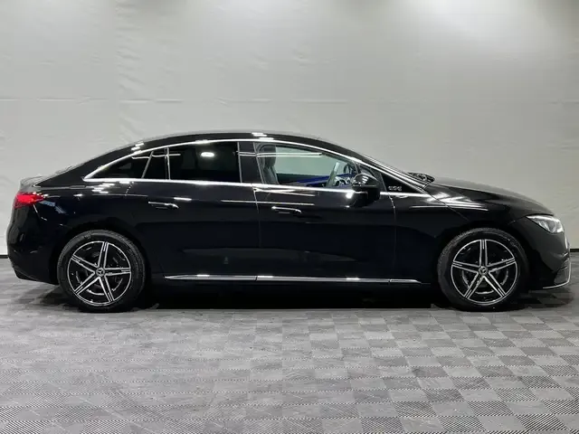 Mercedes-Benz EQE 300