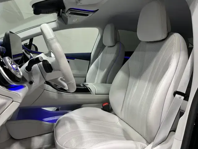 Mercedes-Benz EQE 300