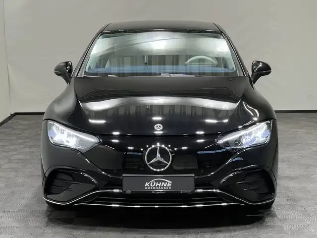 Mercedes-Benz EQE 300
