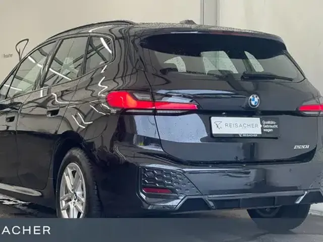 BMW 220