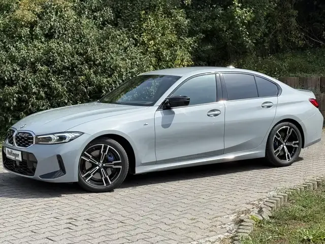 BMW 340