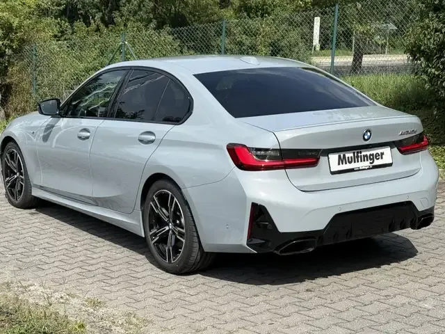 BMW 340