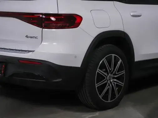 Mercedes-Benz EQB 300