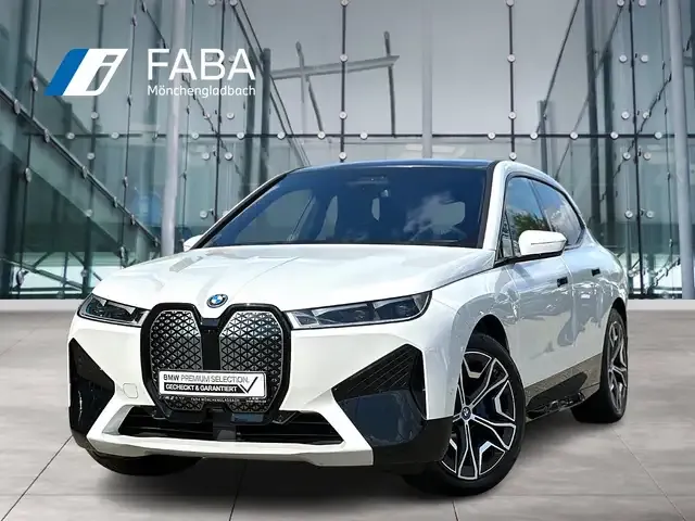 BMW iX