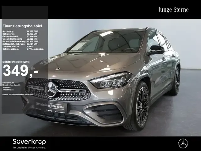 Mercedes-Benz GLA 220