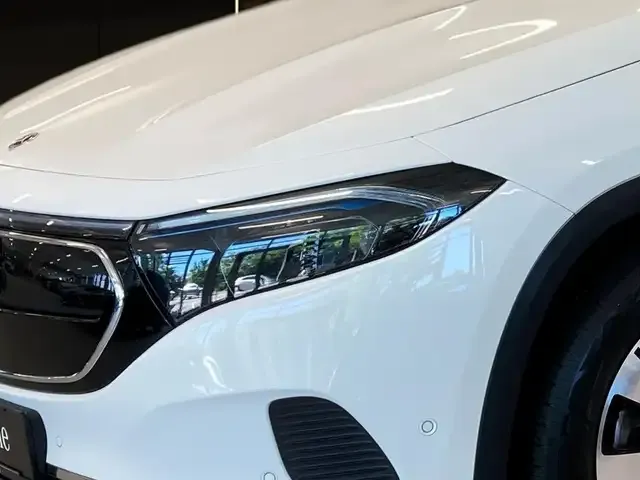 Mercedes-Benz EQA 300
