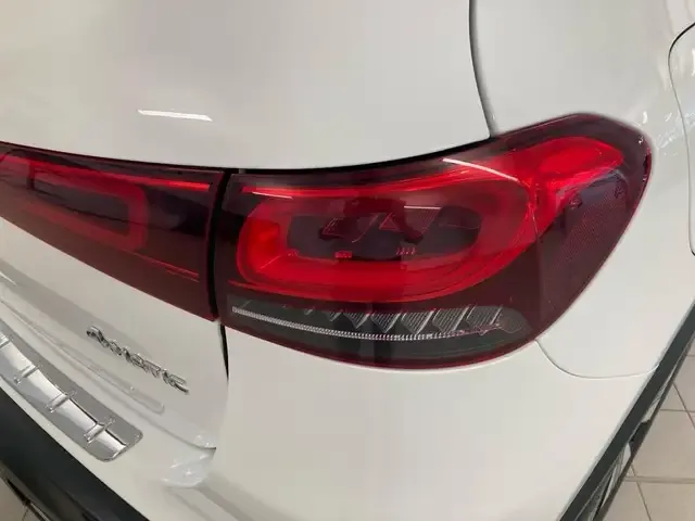 Mercedes-Benz EQA 300